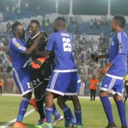 الهلال يعلن الطواريء للآرسنال
