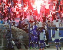 بوي يجهش بالبكاء عقب مباراة الخرطوم .. وجماهير الهلال تطالب بهزيمة المريخ في الديربي