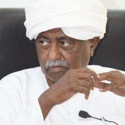 محمد الشيخ مدني يستقيل من رئاسة المريخ