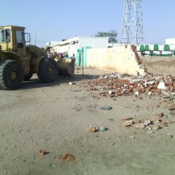 (البلدوزرات) تحاصر استاد نيالا
