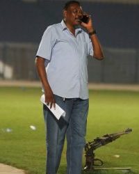 رئيس بعثة الهلال للقضارف: التحكيم ظل يترصد الفريق