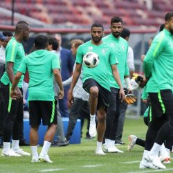 الاخضر يتدرب وتوقعات بابعاد (5) لاعبين من مواجهة الأوروغواي