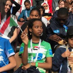ابنة روائي سوداني مشهور تحصد تفاعلاً كبيراً بظهورها في ملاعب كأس العالم بروسيا
