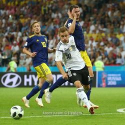 كروس يعيد ألمانيا للحياة بقذيفة في شباك السويد