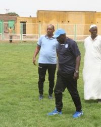 مدرب الهلال يدرس مباريات دي سونغو