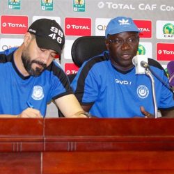 مدرب الهلال يطالب اللاعبين بطي صفحة الكونفدرالية سريعاً