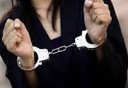 توقيف امرأة ووالدتها بتهمة قتل زوجها