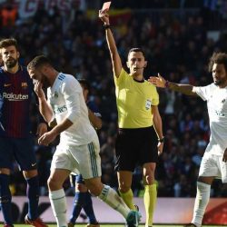 حكم الكلاسيكو.. “وجه السعد” لبرشلونة