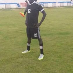 لاعب ودنوباوي أم روابة يُعلن دخوله الاسلام