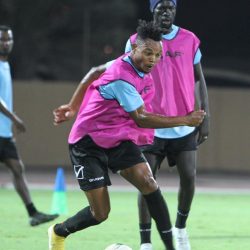 الجهاز الفني للهلال يمنح الثلاثي راحة .. والازرق يواصل تدريباته اليوم