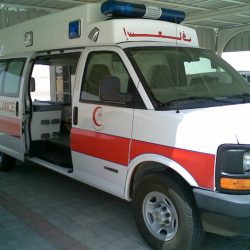 مصرع سائق اسعاف و شخصان متوقفين في الرصيف في حادث مرورى بحلفا 