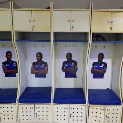على الطريقة العالمية: الهلال يضع صور لاعبيه على غرفة اللاعبين