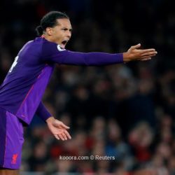 برشلونة يستفسر عن إمكانية ضم فان ديك