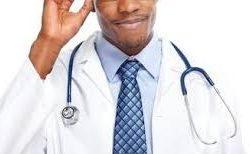 القبض على كفيف في الحاج يوسف يمارس مهنة الطب امام مستشفى