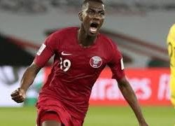 السوداني الأصل المعز يحقق رقماً قياسياً في أمم آسيا