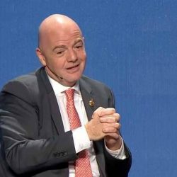 إنفانتينو: لا تعارض في تنظيم كأس العالم في قارتين مختلفتين