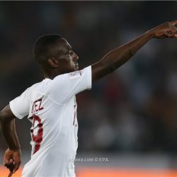 المعز علي ينفرد برقم قياسي جديد في آسيا