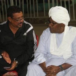 القنوات الفضائية تهتم بممثل الهلال