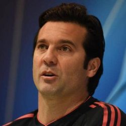 ردا على ترشيح مورينيو.. سولاري يشبه ريال مدريد بجوليا روبرتس