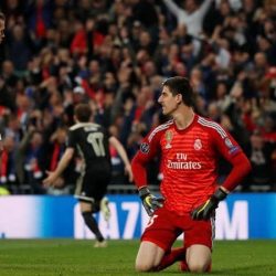 آياكس يكتب التاريخ.. ويقصي “البطل” ريال مدريد
