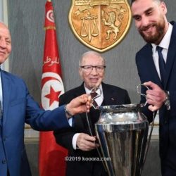 .السبسي يُكرم النجم الساحلي في قصر قرطاج