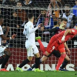 فالنسيا الثائر يلحق الهزيمة التاسعة بريال مدريد
