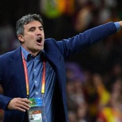 بعد الخماسية التاريخية.. الهلال السعودي يقيل مدربه