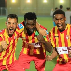 قائد المريخ السابق ونجم أهلي شندي يقودان ضمك للصعود لدوري المحترفين السعودي