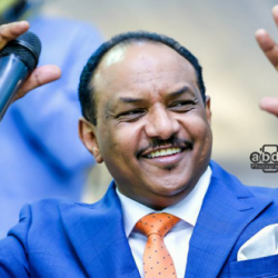 عاصم البنا ينادي بـ”كمامات” سودانية مفصلة و”مكوية”