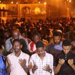 تلفزيون السودان والبحث عن القومية بنقل صلاة التراويح من ميدان الاعتصام