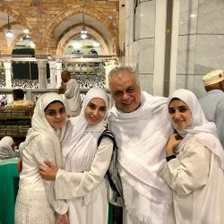 8 فنانين أدوا مناسك العمرة فى شهر رمضان.. تعرف عليهم