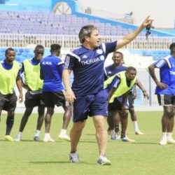 الجهاز الفني الأزرق يركز على الجوانب البدنية
