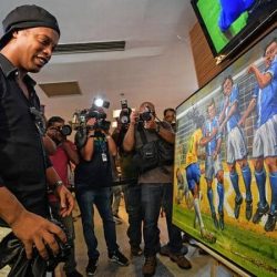 رونالدينيو على أعتاب “الخبر القنبلة”.. وأغرب وجهة ممكنة