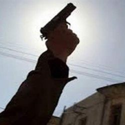 إصابة سيدة بعيار ناري أثناء نومها داخل منزلها