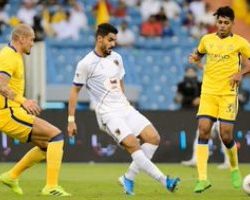 النصر يواصل السقوط ويخسر أمام الحزم بالدوري السعودي