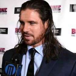 هل يعود بطل القارات السابق إلى WWE