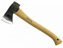 إصابة شاب بفأس بسبب مواعيد الإفطار