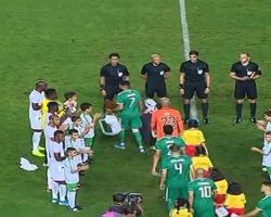 منتخب بنين ينظم “ممر شرفى” للجزائر احتفالاً بتتويج أمم أفريقيا
