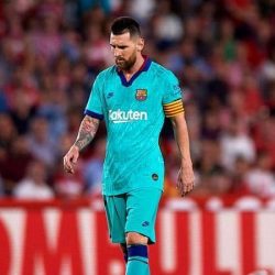 موسم “السقوط” في الليغا.. ماذا يحدث لبرشلونة وريال مدريد