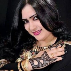 سخرية واسعة من مونيكا بسبب “فستانها”