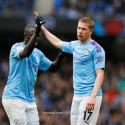 مان سيتي يطارد ليفربول بثلاثية في أستون فيلا
