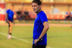 مدرب الاهلي المصري يستفسر عن الأجواء فى السودان