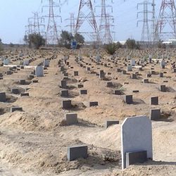السجن لسارق شواهد المقابر