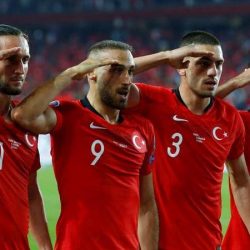 “تحقيق أوروبي” في التحية “المستفزة” للمنتخب التركي