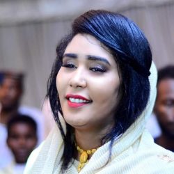الفنانة إيمان أم روابة تصل العالمية