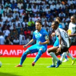 مازيمبي يحذر منافسيه بدك شباك الزمالك