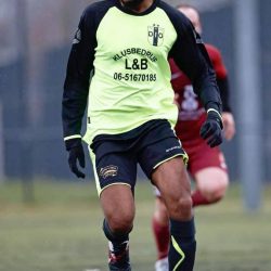 لاعب الدوري الهولندي السوداني الجنسية يدلي بتصريحات مثيرة قبل وصوله الخرطوم اليوم