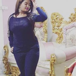 نجمة السوشيال ميديا السودانية “هبة الجندي” تلفت أنظار رواد مواقع التواصل بملابسها المثيرة