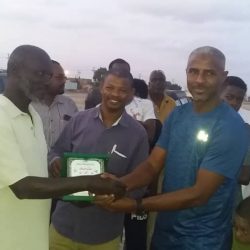 ناشئي بورتسودان يحاصرون الكابتن حمد كمال