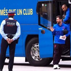 حافلة برشلونة تضل طريقها في السعودية وتتجه لملعب ريال مدريد